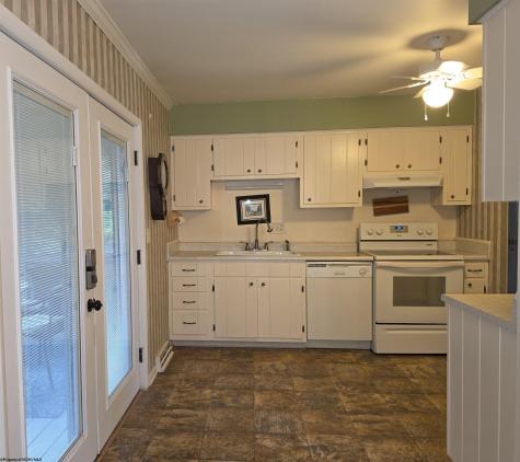 630 Killarney Drive Morgantown WV 26505