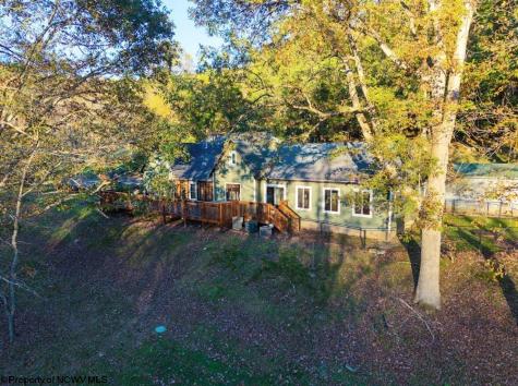 8067 Buckhannon Pike Mount Clare WV 24098