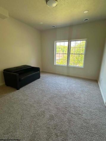 1002 Sherwood Circle Bridgeport WV 26330