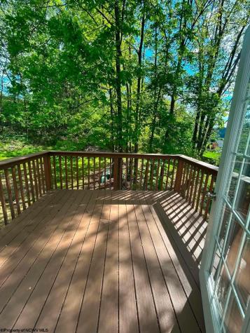 1002 Sherwood Circle Bridgeport WV 26330
