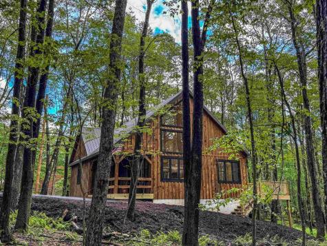 80 Beebalm Court Terra Alta WV 26764-3114