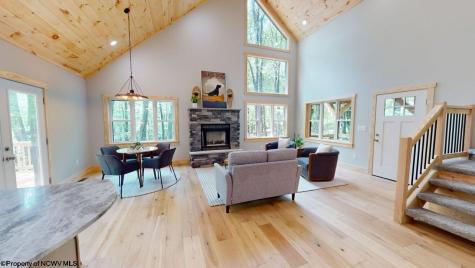 80 Beebalm Court Terra Alta WV 26764-3114