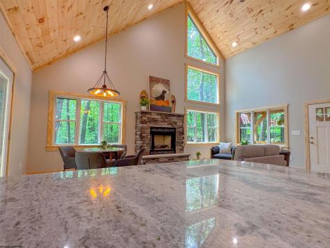 80 Beebalm Court Terra Alta WV 26764-3114