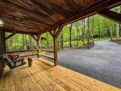 80 Beebalm Court Terra Alta WV 26764-3114