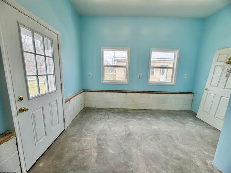 484 Sunny Brook Road Reedsville WV 26547