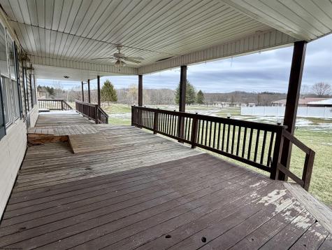 484 Sunny Brook Road Reedsville WV 26547