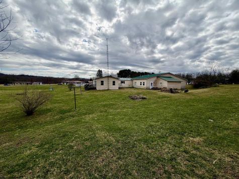 484 Sunny Brook Road Reedsville WV 26547