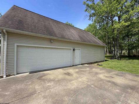 579 Black Cherry Drive Fairmont WV 26554