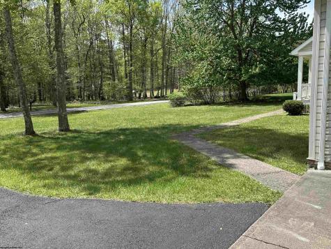579 Black Cherry Drive Fairmont WV 26554