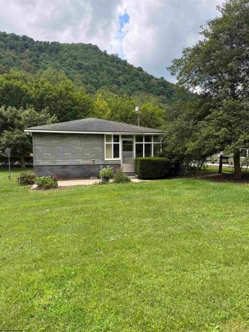 25267 Seneca Trail Valley Head WV 26294