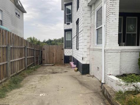708 Mulberry Avenue Clarksburg WV 26301