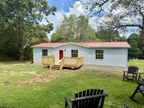 349 Mankins Addition Road Tunnelton WV 26444