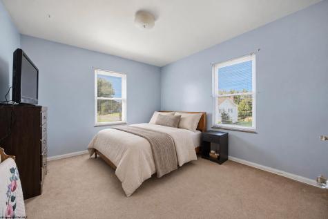 10 Savannah Street Westover WV 26501