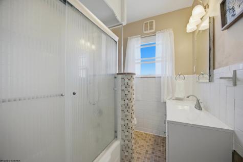 10 Savannah Street Westover WV 26501