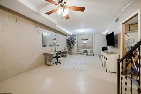 10 Savannah Street Westover WV 26501
