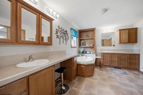 3380 Rose Avenue Clarksburg WV 26301