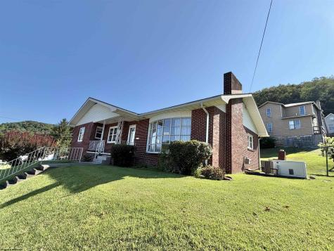 140 Dogwood Street Philippi WV 26416