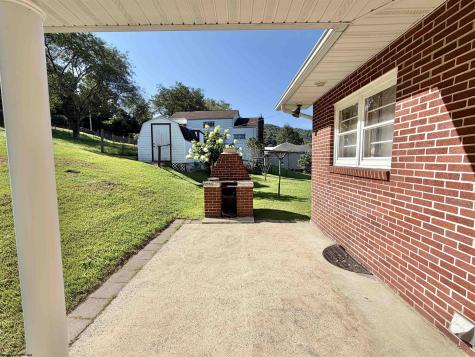 140 Dogwood Street Philippi WV 26416