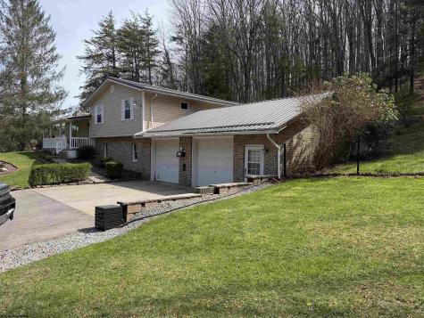 13 Gilbert Street Buckhannon WV 26201