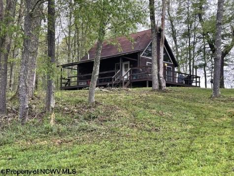 634 Joe Gibson Road Newburg WV 26410