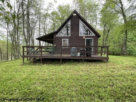 634 Joe Gibson Road Newburg WV 26410