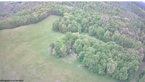 634 Joe Gibson Road Newburg WV 26410