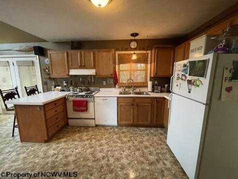 634 Joe Gibson Road Newburg WV 26410