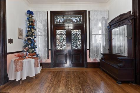 306 Main Avenue Weston WV 26452