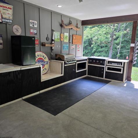 441 Aspin Road Weston WV 26452