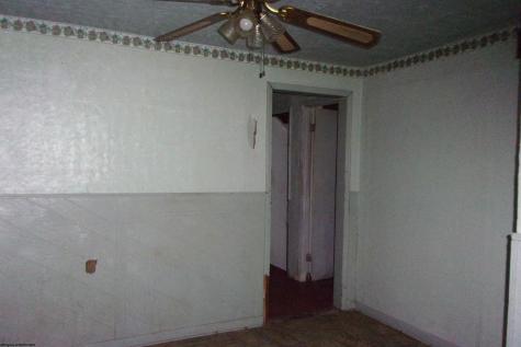 671 S Chestnut Street Clarksburg WV 26301
