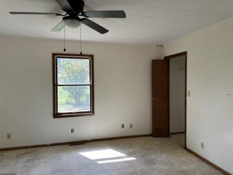 64 Polk Street Weston WV 26452