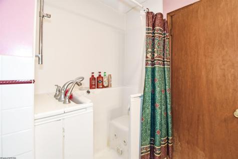 94 Kimberly Circle Fairmont WV 26554