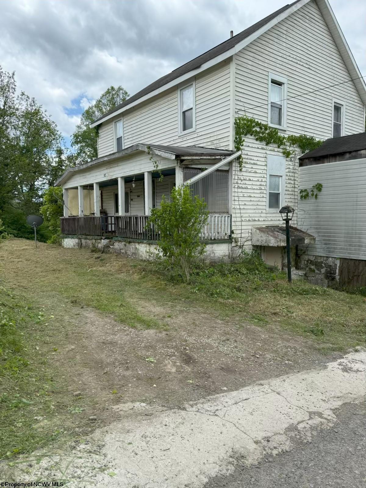 57 Chatham Hill Farmington WV 26571