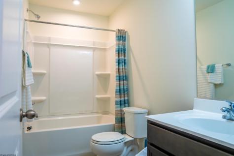 185 Eastview Way Fairmont WV 26554