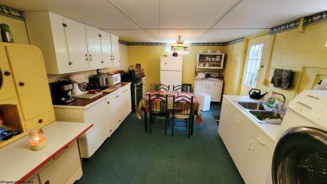 267 Oak Street Jane Lew WV 26378