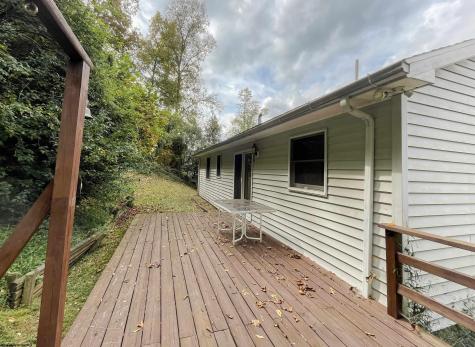 1914 Lake Floyd Circle Salem WV 26426