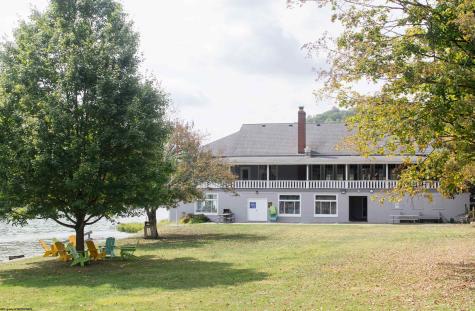 1914 Lake Floyd Circle Salem WV 26426