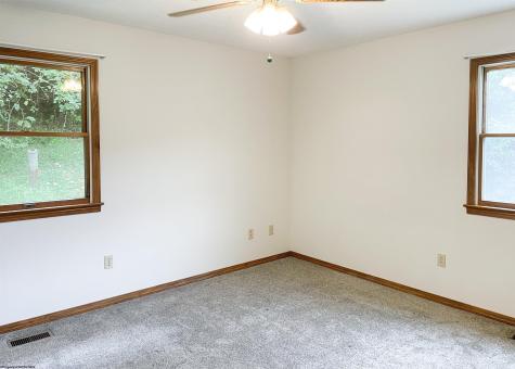 1914 Lake Floyd Circle Salem WV 26426