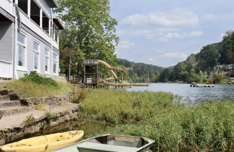 1914 Lake Floyd Circle Salem WV 26426
