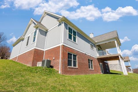 107 Lockwood Drive Morgantown WV 26508