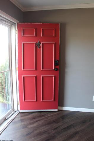 1614 Crestmont Circle Fairmont WV 26554