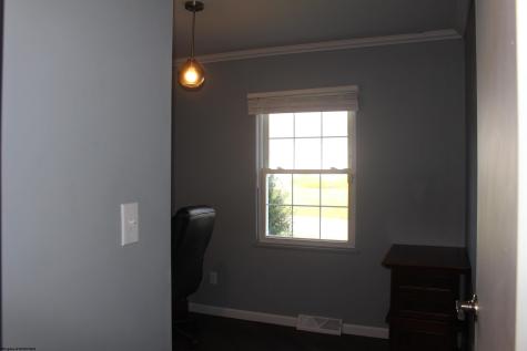 1614 Crestmont Circle Fairmont WV 26554