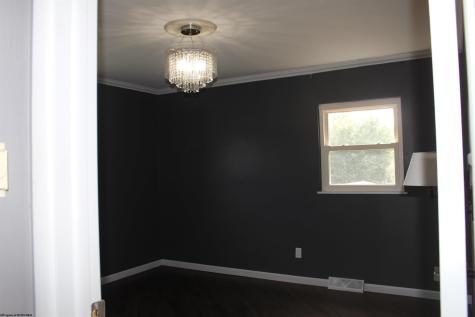 1614 Crestmont Circle Fairmont WV 26554