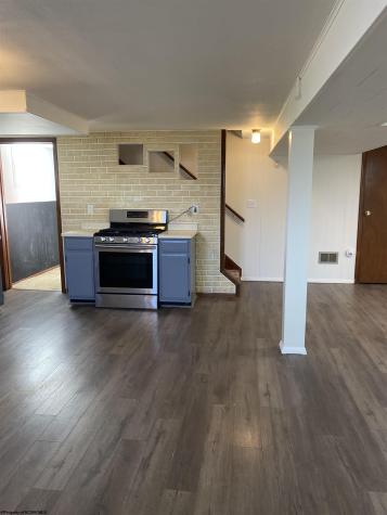 1614 Crestmont Circle Fairmont WV 26554