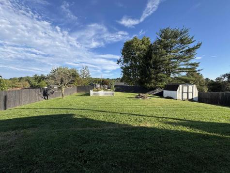 1614 Crestmont Circle Fairmont WV 26554