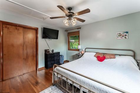 1476 Eastern Avenue Morgantown WV 26505