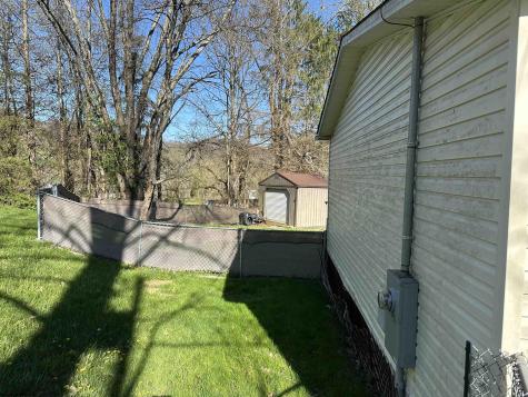 98 Mount Street Mount Clare WV 26408