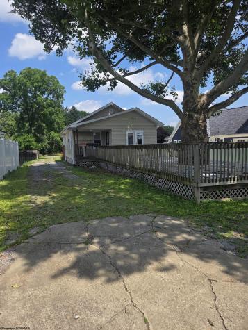 1127 Munsey Street Morgantown WV 26505