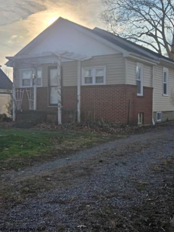1127 Munsey Street Morgantown WV 26505