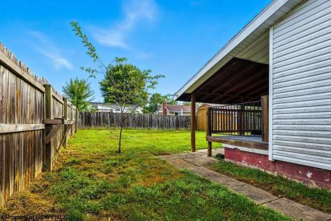 111 Circle Drive Bridgeport WV 26330